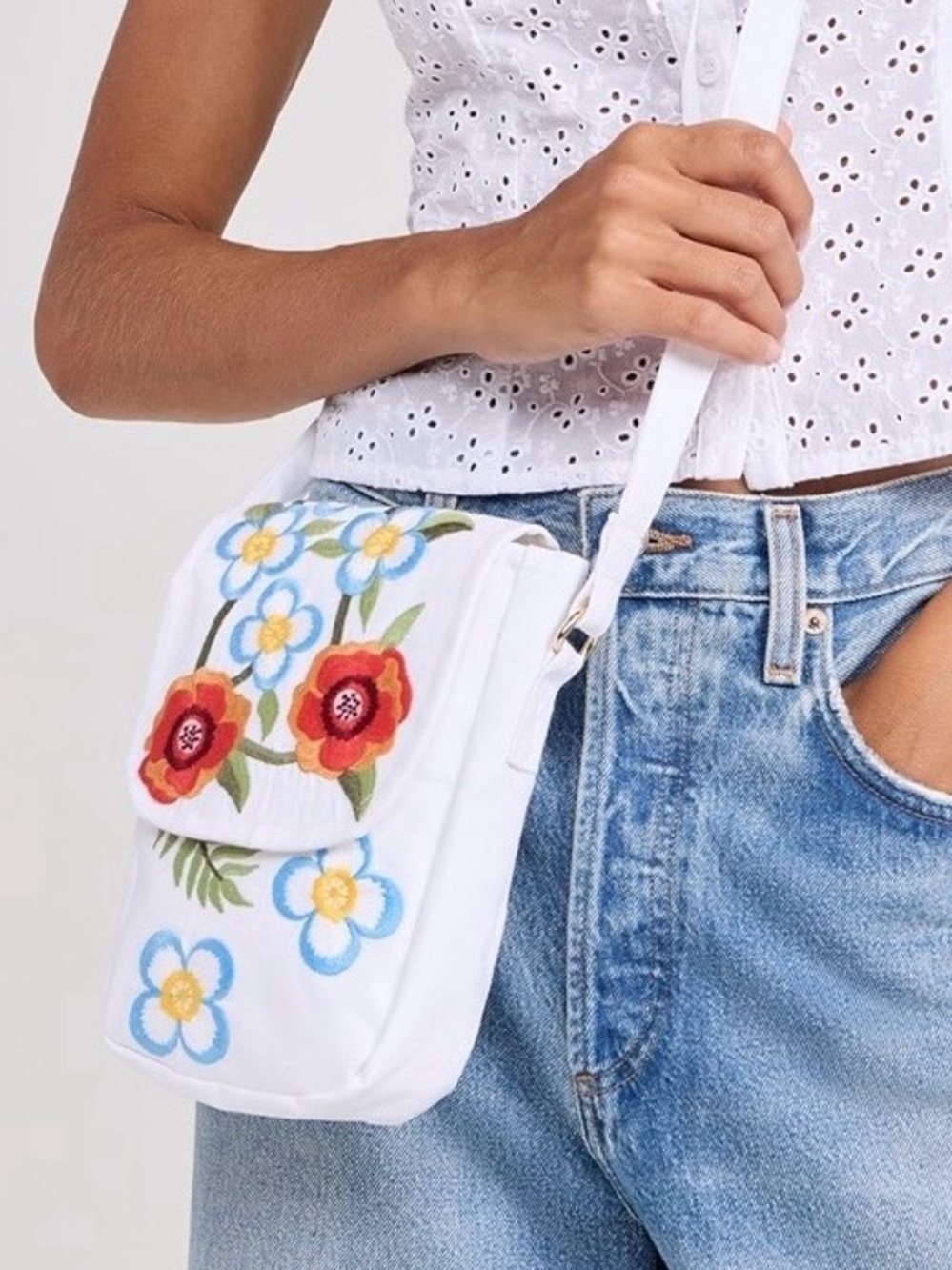 Fanm Mon Crossbody Linen Purse in White with Bright Floral Embroidery. New! - Picture 2 of 8